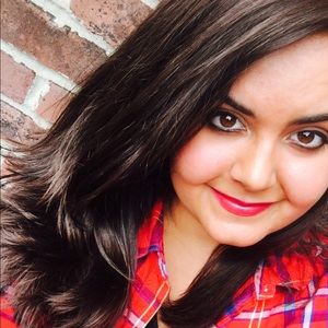 Meet your Posher, Makayla